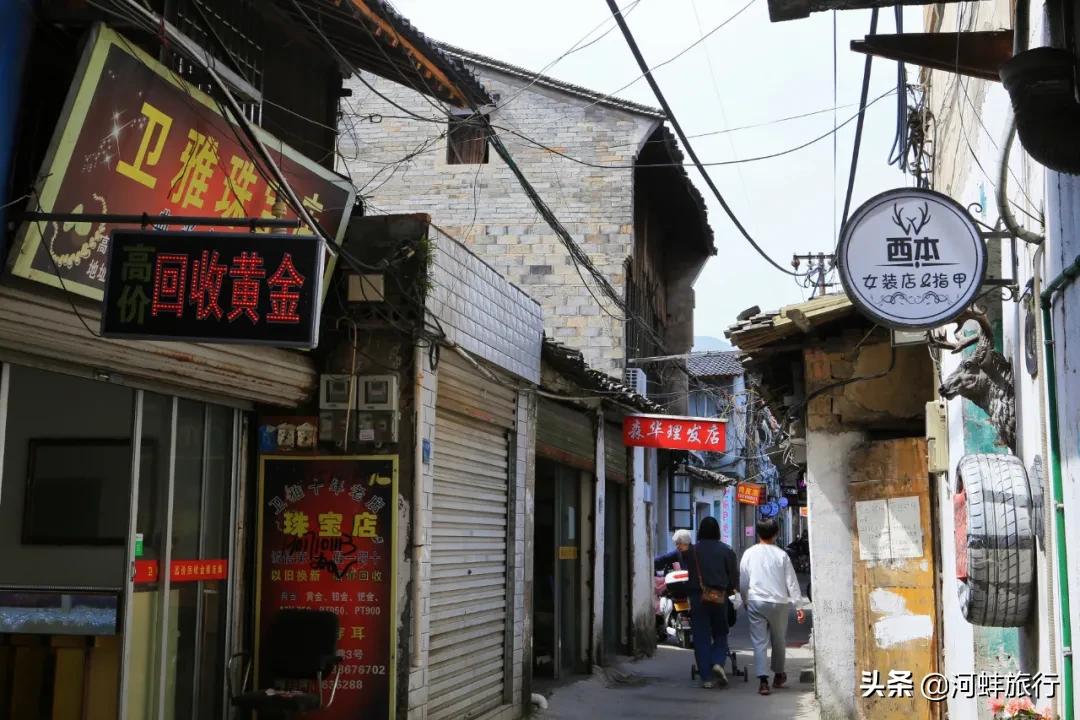 浙江仙居县(2)·文明楼下的东门老街,西门蒋宅里的三透九门堂