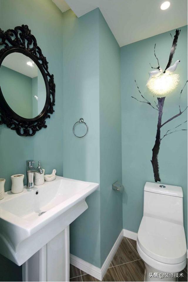 马桶水箱水满还往外溢水怎么回事,马桶漏水水箱存不住水是怎么回事