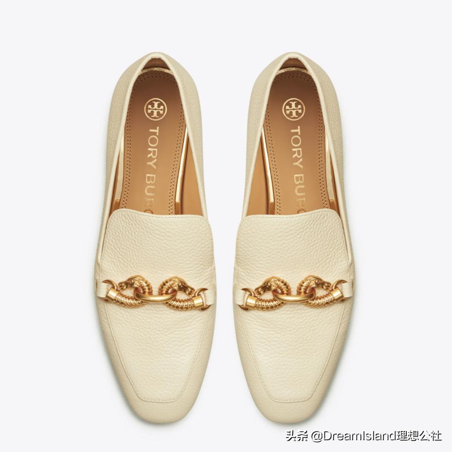 街拍白色乐福鞋,达妹街拍图文