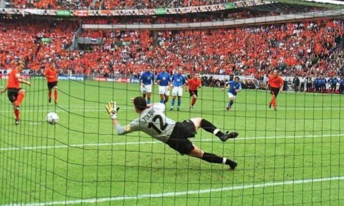 国安的郭“国门”，命真好！