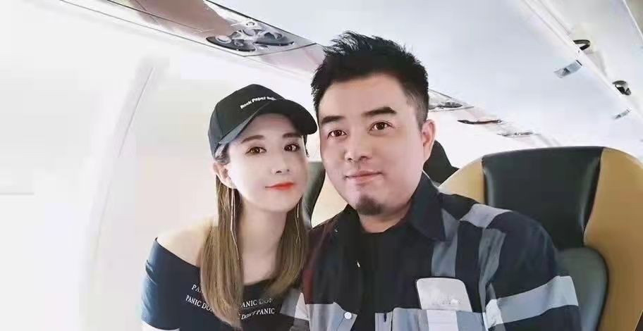 薇娅一年卖115亿，她不露脸也能月入300万，网红到底有多挣钱？