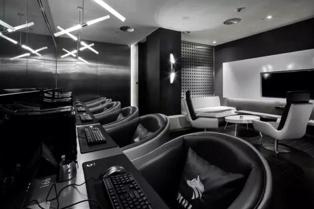 周杰伦开的网吧300元一小时,周董网吧