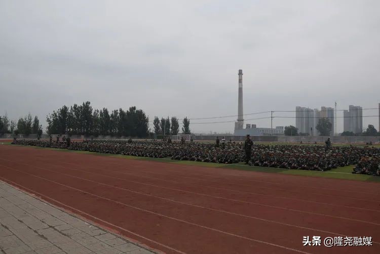 培训演练全面筑牢校园消防安全,消防安全进学校筑牢校园防火墙