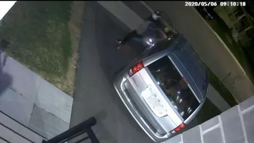 离奇!多伦多华人妹子被团伙老大缠上,崩溃求助!结局反转?