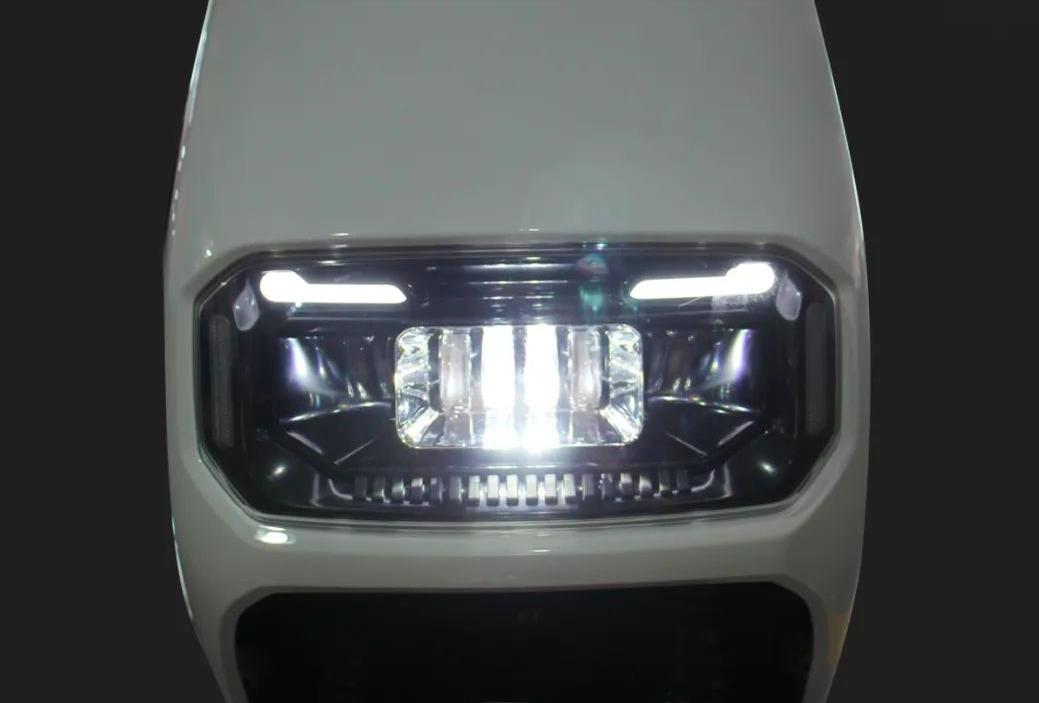 2款大动力电摩来了，前后双碟刹，配钢丝轮胎，多种路况可骑行