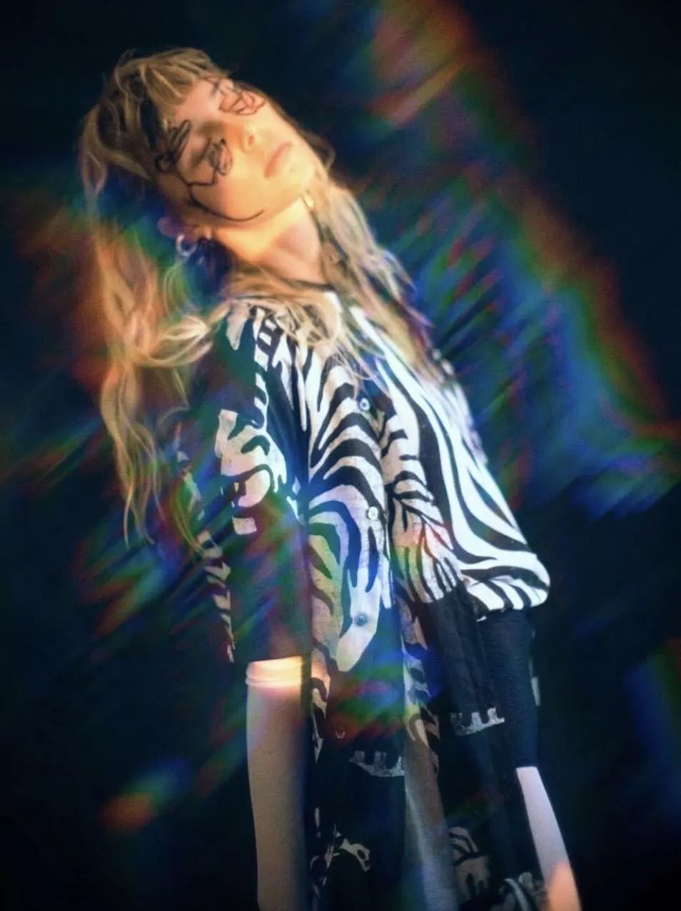 周董新专辑的歌曲,循环听着周杰伦的歌的文案