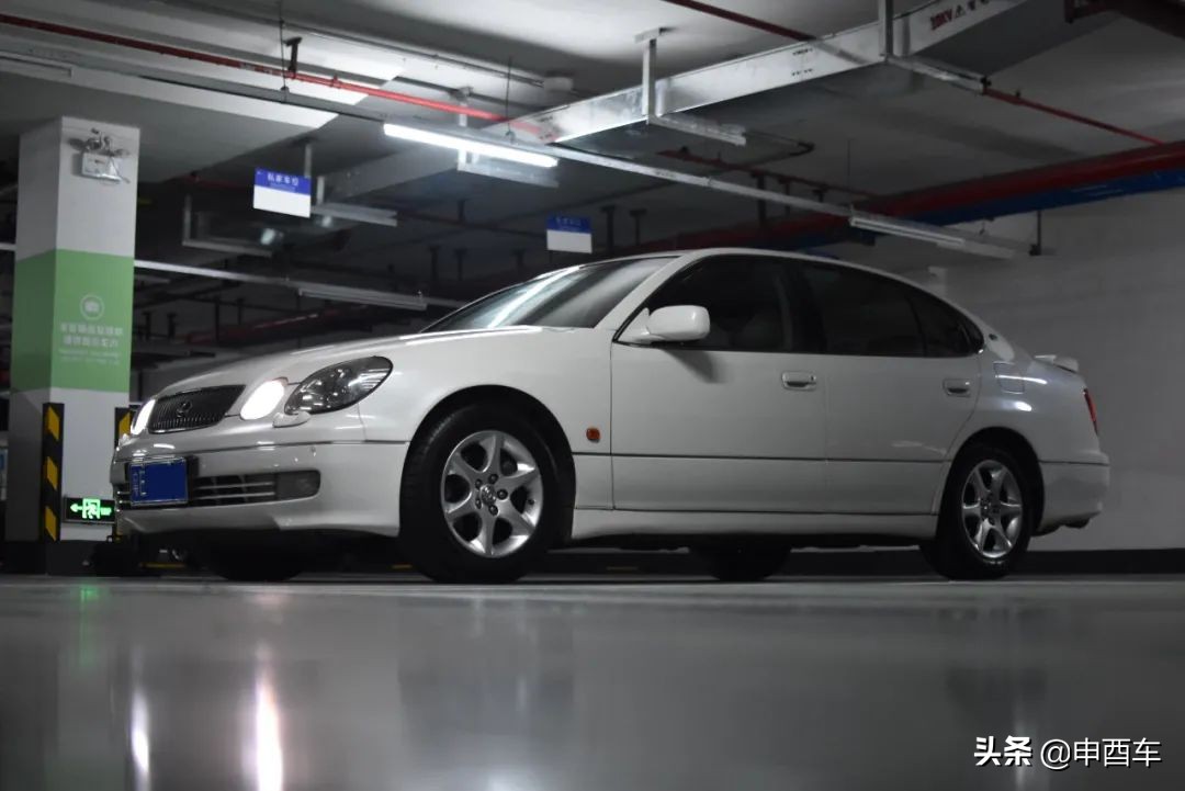 雷克萨斯咬地鲨is250老款,雷克萨斯is咬地鲨什么时候换代