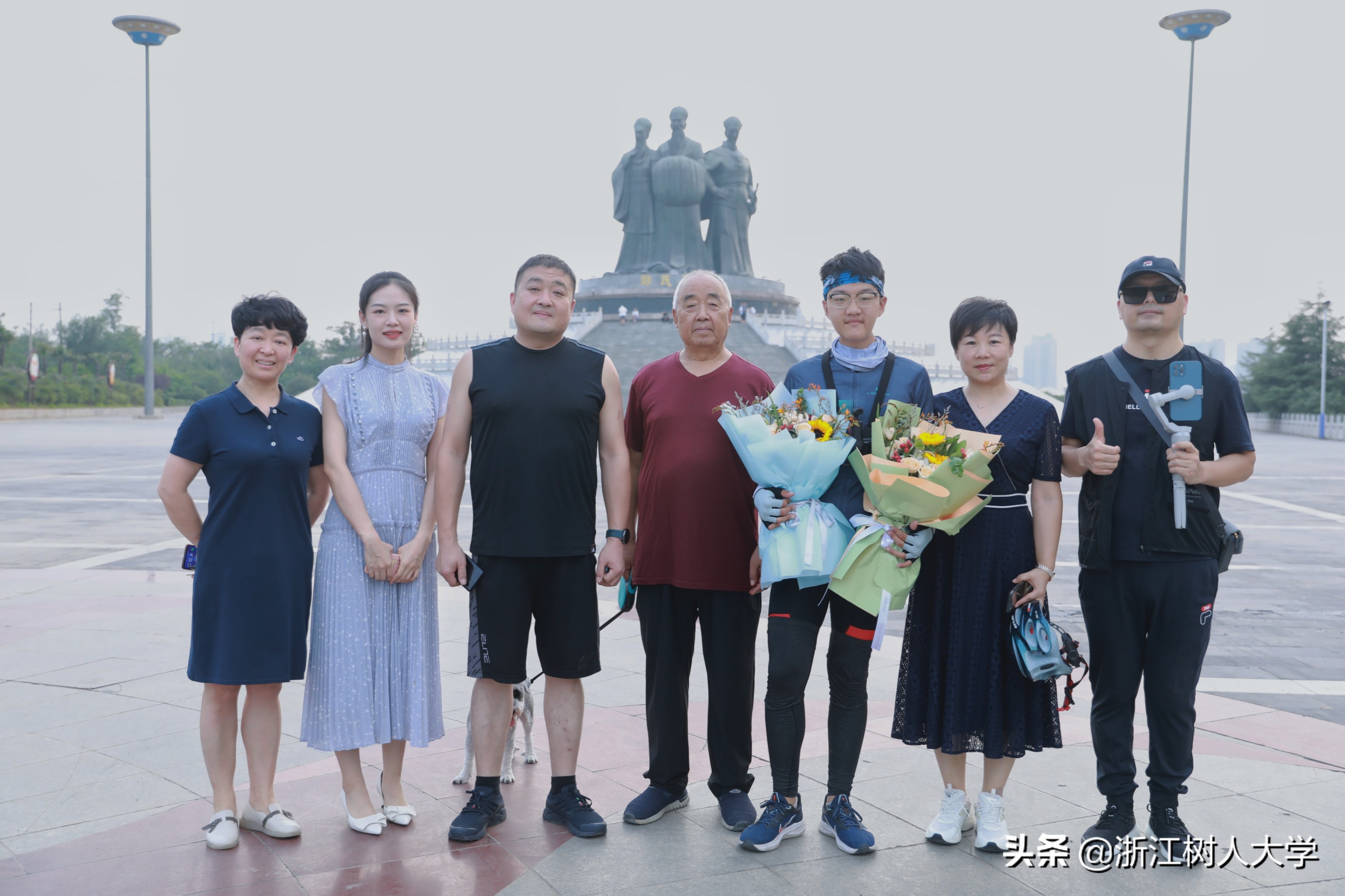 千里单骑追红旅,救灾我先行,我校生环学院这个男生有点酷