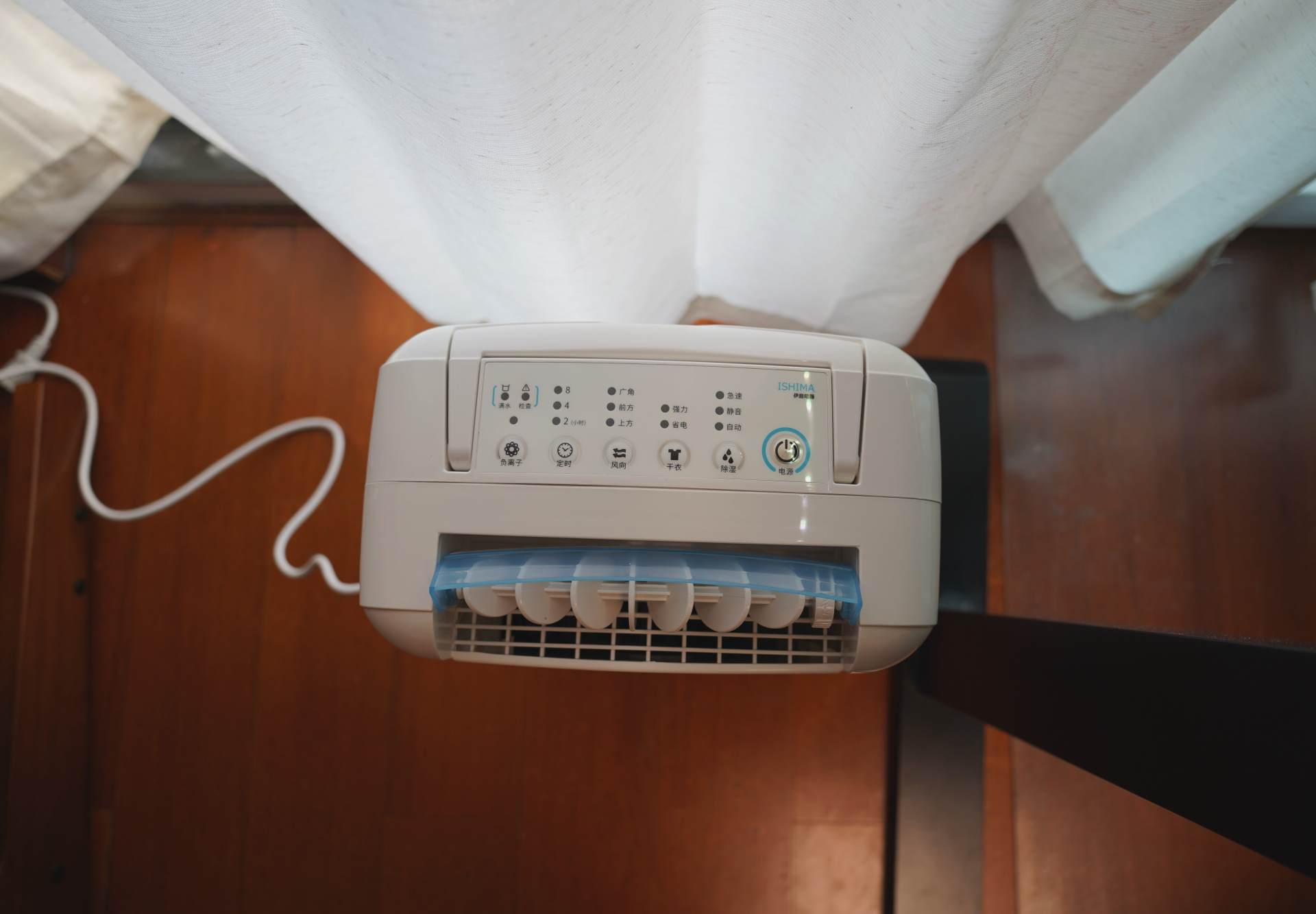 不用压缩机除湿,无压缩机除湿机的除湿原理