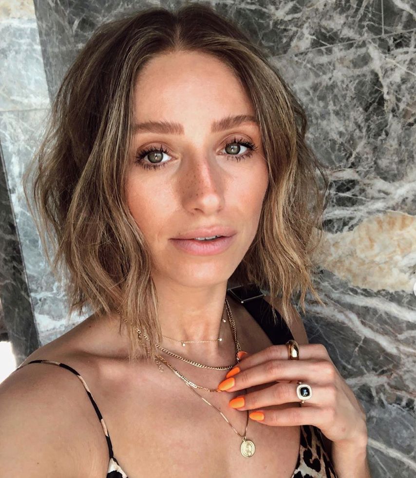 戴腻了千篇一律的珍珠星星饰品？换这5款饰品levelup你的穿搭