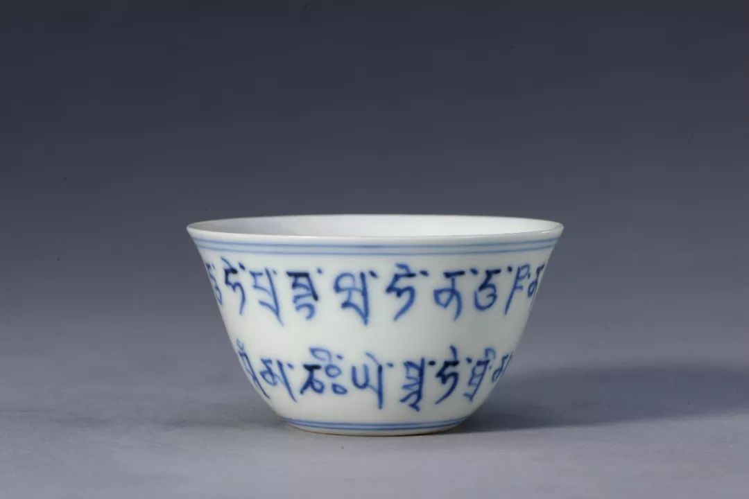 成窑无大器——成化斗彩瓷器品鉴！故宫博物院珍品陶瓷（第16期）