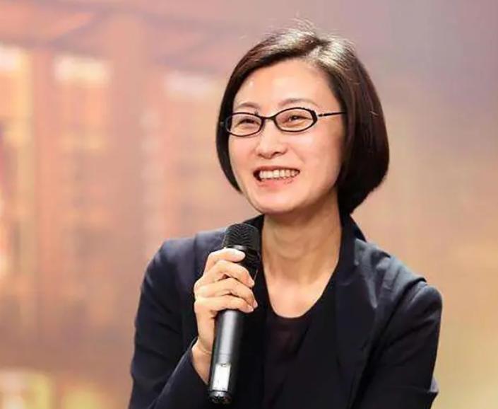 张火丁京剧女前辈,京剧花旦张火丁个人简介