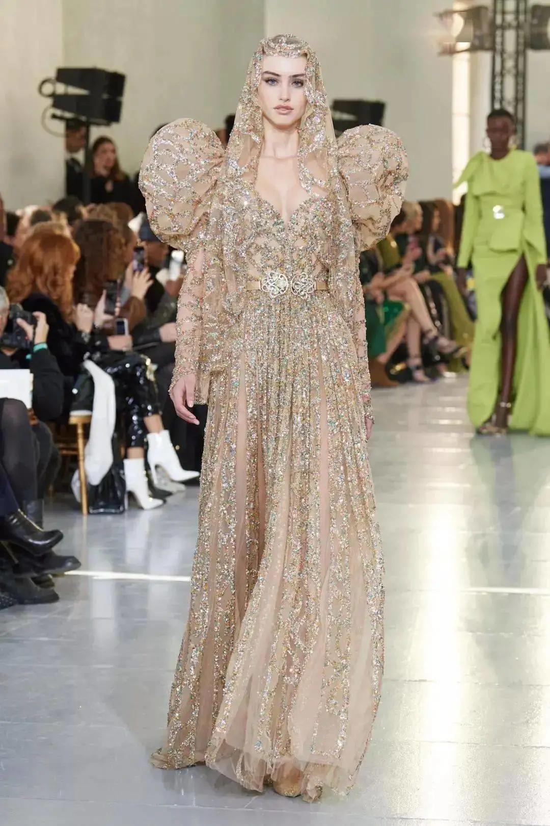 黎巴嫩爆炸发生后，巩俐章子怡的挚爱无声落泪……