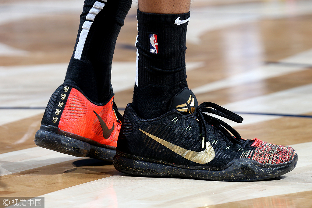 NBA今日球鞋精选:新配色UACurry5来了!库里穿它致敬老爹
