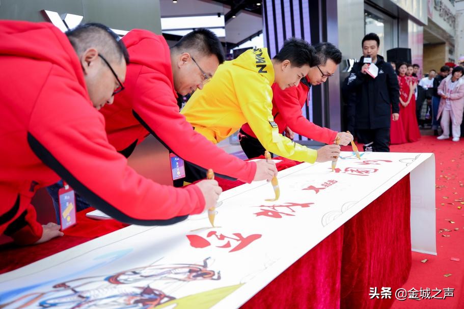 特步韩庚,韩庚时尚cosmo盛典