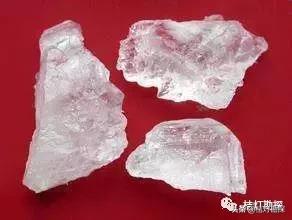 27种常见蚀变矿物的野外鉴定特征,普通地质学常见矿物主要鉴定特征