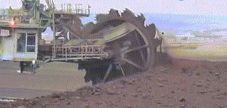 足以震惊世界的八个超级工程,盘点全球巨无霸工程机械