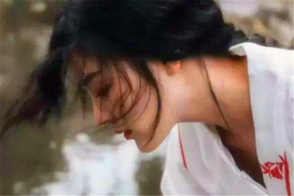 少不看三国老不看水浒正确说法,俗话说少不看水浒老不看三国