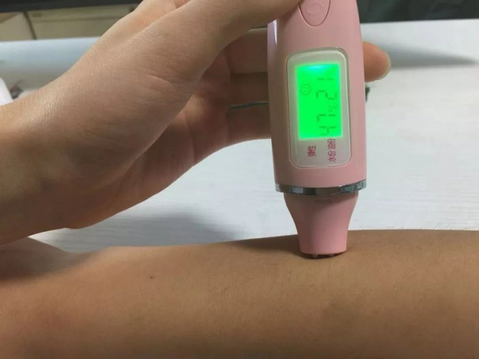 痘痘留下的黑色素可以自己消失吗,瘙痒异味用什么洗