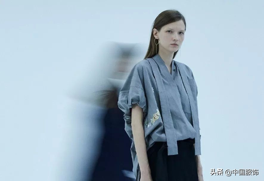 曲线进击，抛出百万年薪、千万股权、执董席位的江南布衣要变身阿里系？