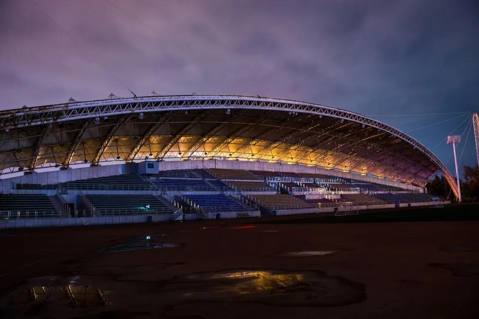 陕西最“豪华”大学之一!坐拥4大“网红”食堂,游泳馆、商业街一应俱全!