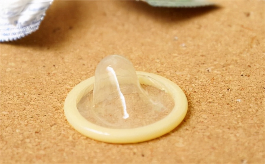 嫖娼、乱性等行为不仅有违道德和法律还可能带来各种各样的性病