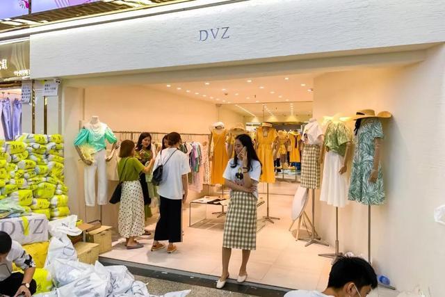 北方服装批发一手货源哪里最便宜,服装批发如何选择货源