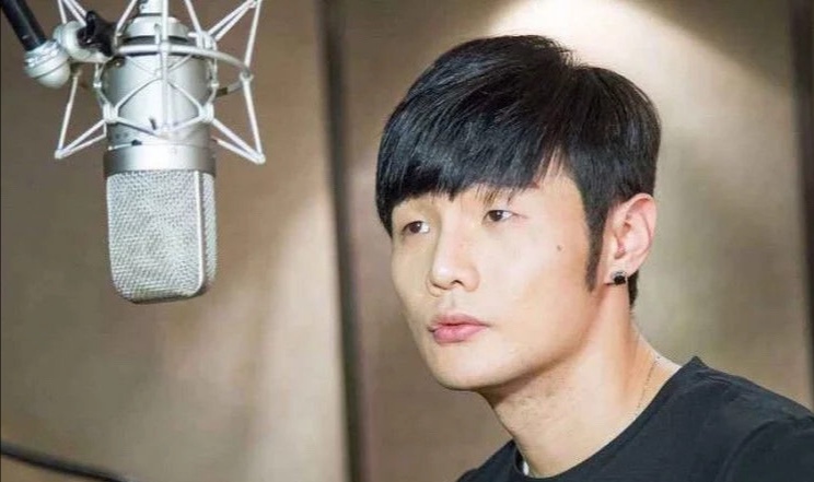 李荣浩唱的要我怎么办,李荣浩最新歌词完整版