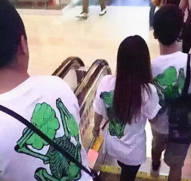 开心一刻：给女朋友发短信“我们分手吧”，她回了一句.