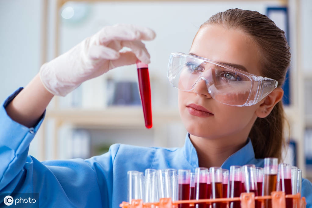 电视剧发现得了癌症后家人的反应,电视剧里得了癌症流鼻血是真的吗