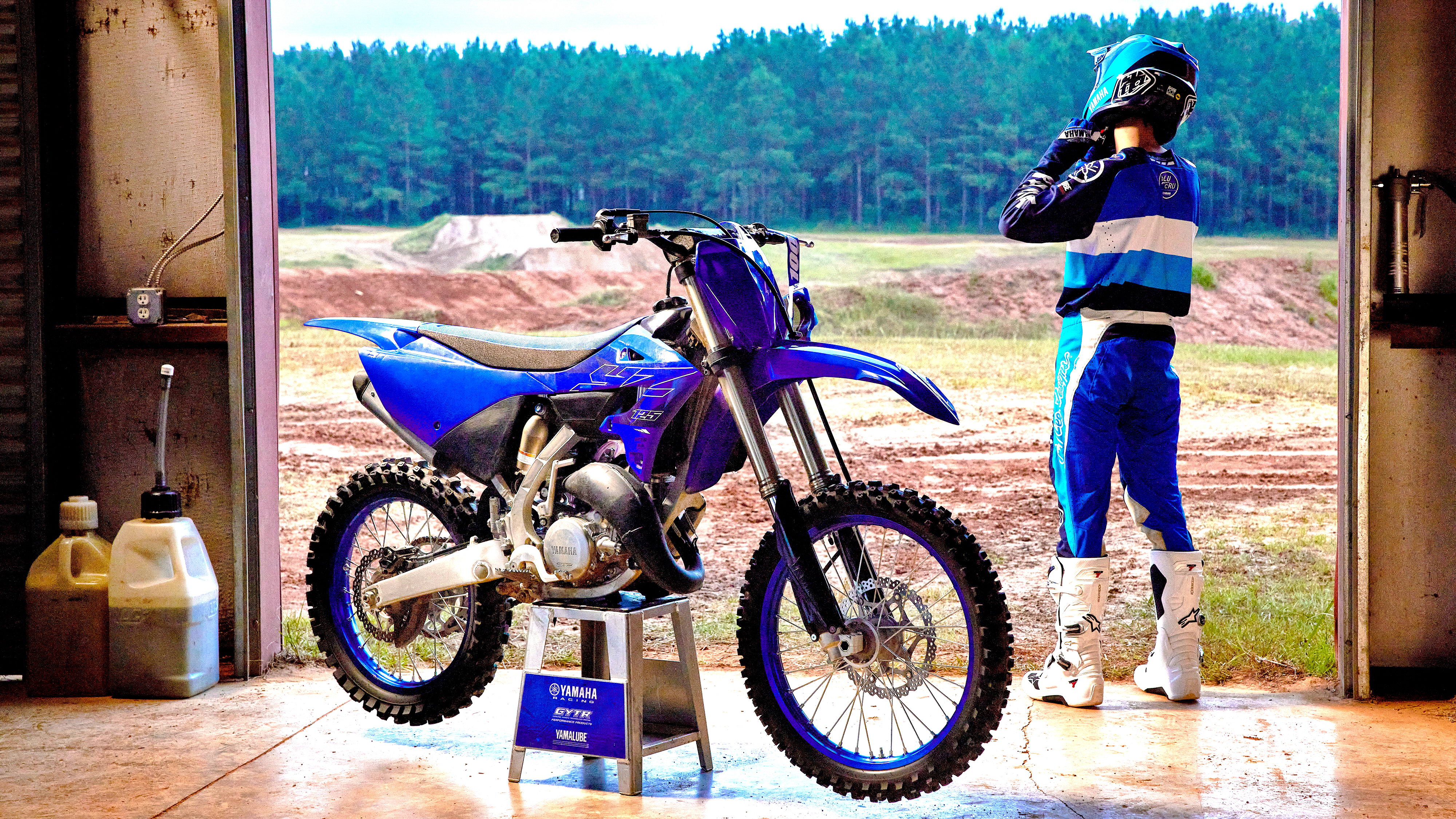 雅马哈新一代yzfr3欧洲版技术简介,雅马哈越野摩托车价格