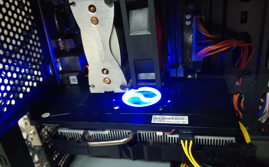 铭瑄1050显卡风扇加油正确方法,铭瑄1050ti显卡供电怎么插