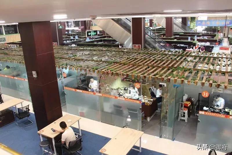 直播行业惹众怒?7000名玉商联名上书抗议,玉石直播要歇菜了?