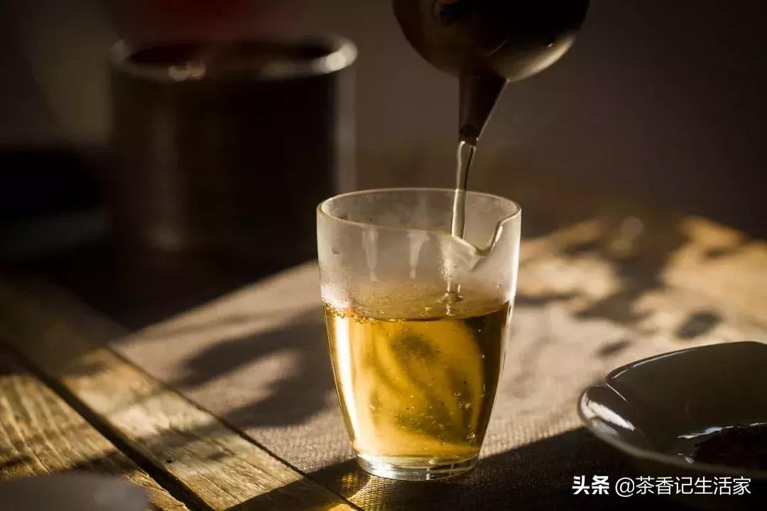 白茶好喝吗什么口感,是不是所有的白茶都是越放越好喝