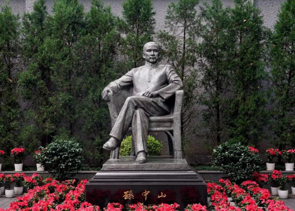 从建军到建国历史,从建国到开创新纪元