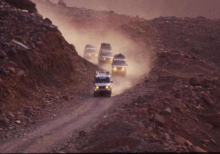 陆地巡洋舰的辉煌历程,陆地巡洋舰超强越野性能