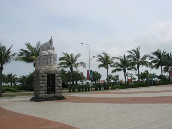 一个人在海边玩一天,一个人在海边怎么玩