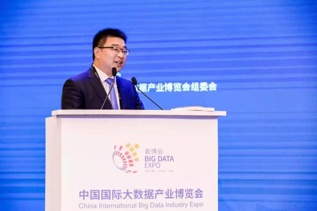 涓浗閫氭湇涓氱哗,涓浗閫氭湇涓爣