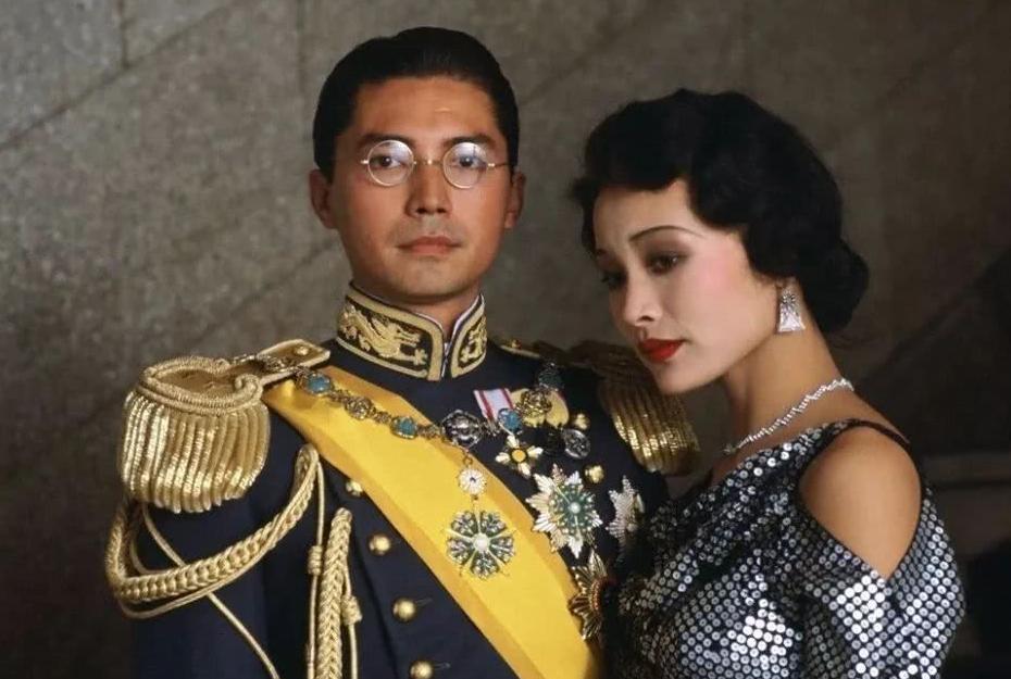 用美貌征服好莱坞的“孤儿”尊龙,晚景凄凉,也被“美国妈”召唤