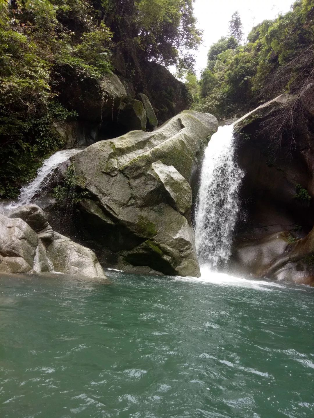 瓒婂煄宀ぇ宄¤胺缇庢櫙,妗傛灄鍏ㄥ窞澶ф儬鐎戝竷