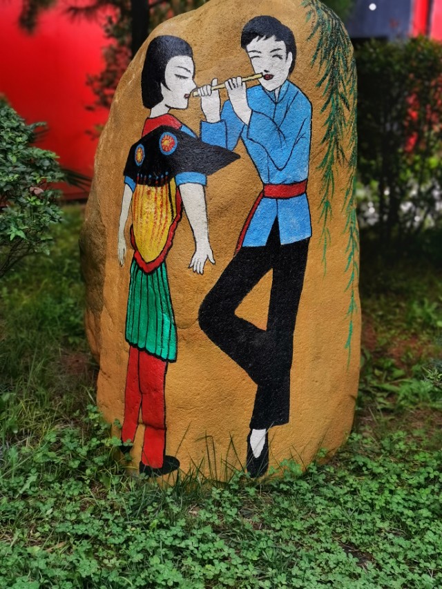 丽江千古情景位置,丽江千古情景区马帮广场