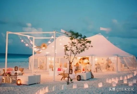 元宵节的特色活动有挂花灯吗,元宵节看灯笼的习俗是怎么来的