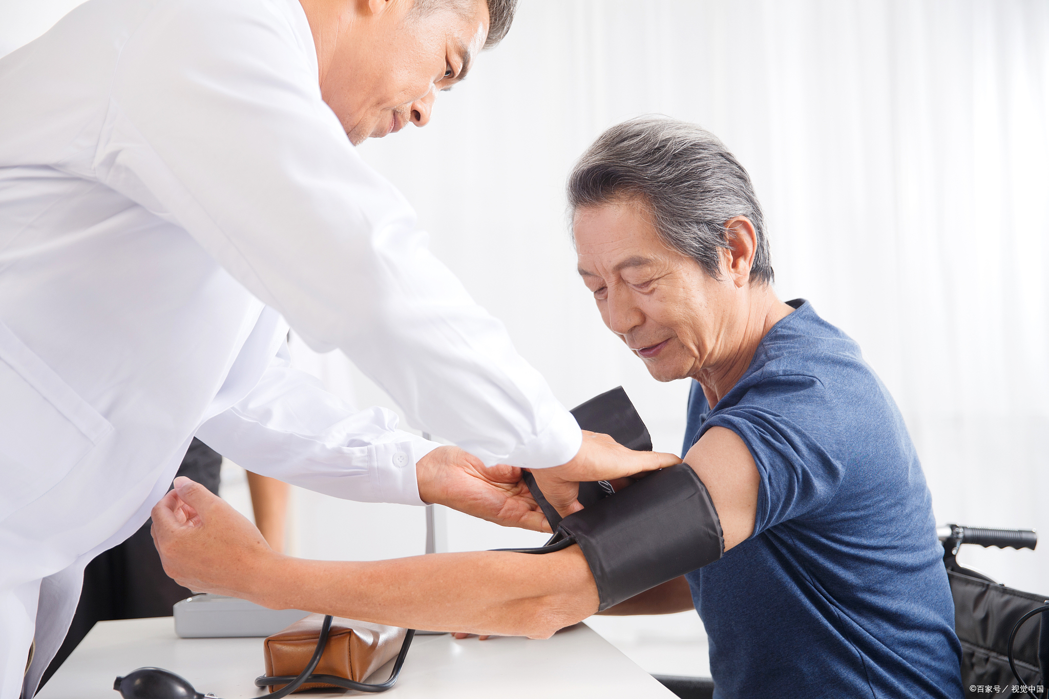 手机上测量血压的app准不准,早6点20分刚睡醒测的血压准不准