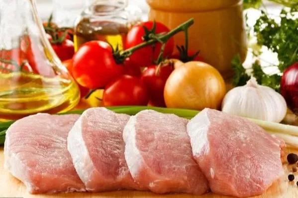 关于“青春痘”，皮肤科李卓雅医生这样说