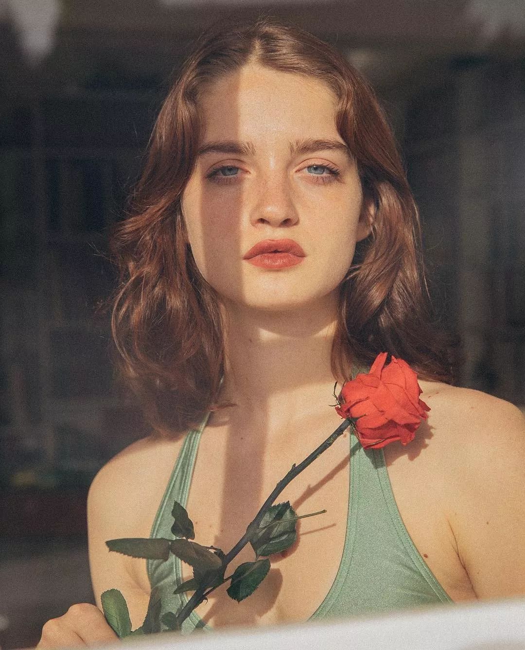 减龄显脸小好打理中长款,秋冬款显脸小