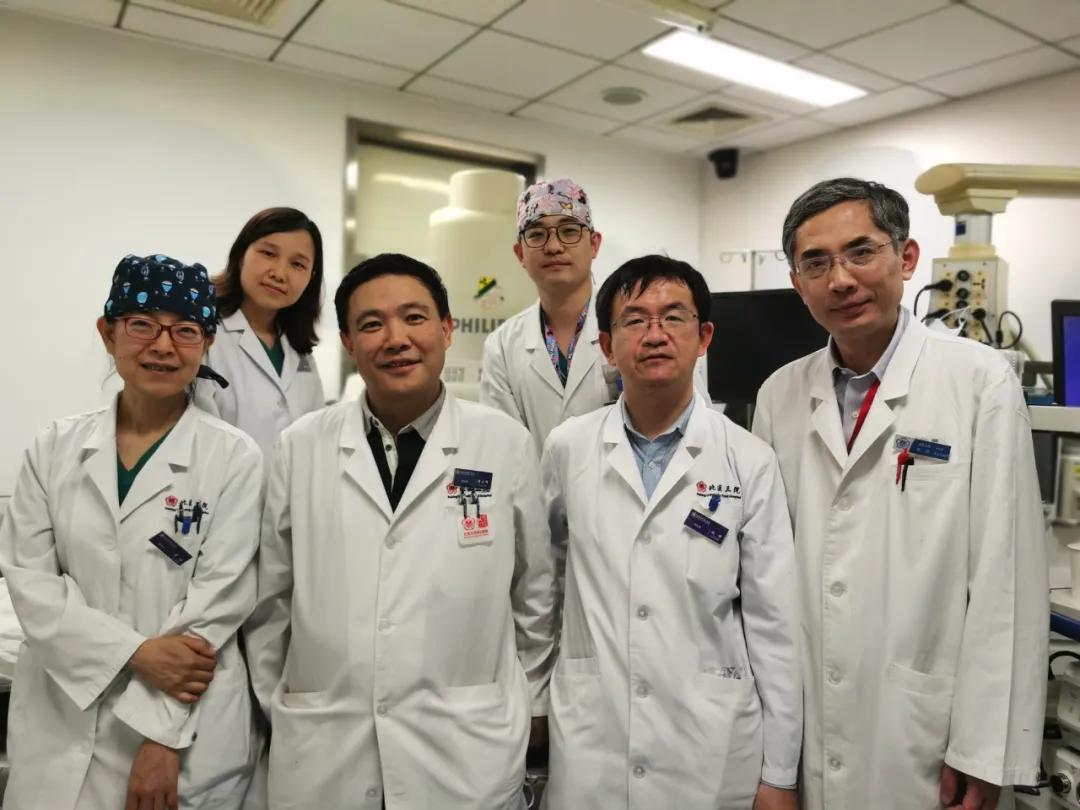 2019三院新技术|消化科：内镜下“钻”隧道切除2.5×7cm食管巨大肿物