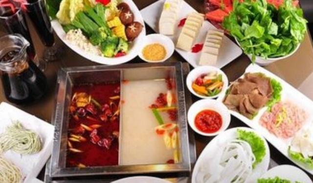 海底捞吃东西是味道还是服务,海底捞吃的是服务吃的是情怀