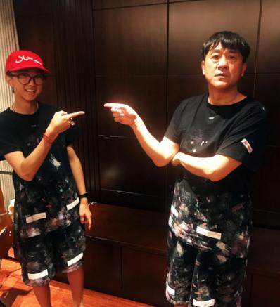 何冰自曝与妻子和睦相处的原因,何冰租铺面