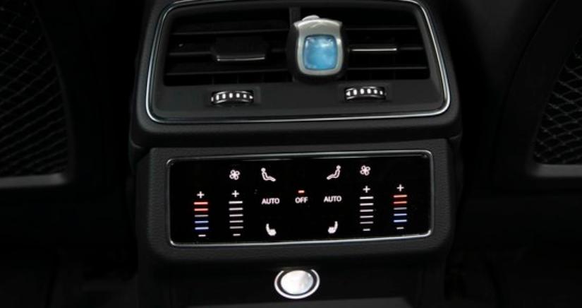 奥迪a6l试驾视频2020款55tfsi,2022款奥迪A6L汽车测评