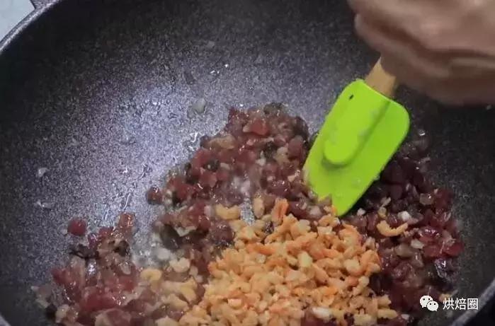 超好吃的广式萝卜糕附教程,现成萝卜糕怎么煎